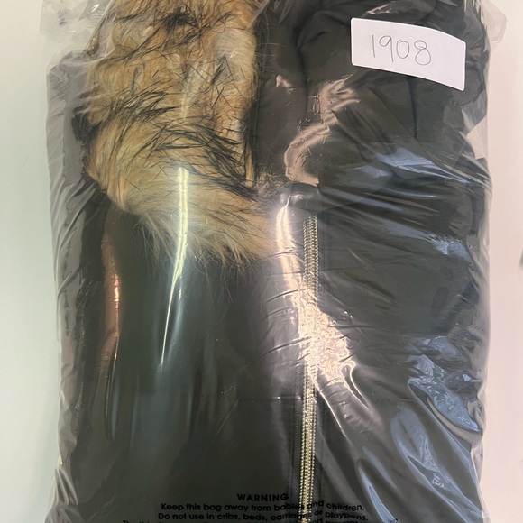 NWOT SUSAN GRAVER Water Resistant Quilted Puffer Jacket with Hood Olive Medium - Picture 9 of 11